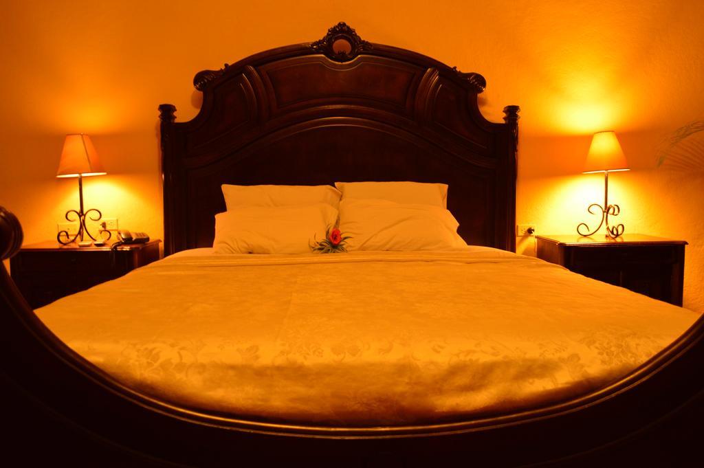 Hotel Real León Eksteriør bilde